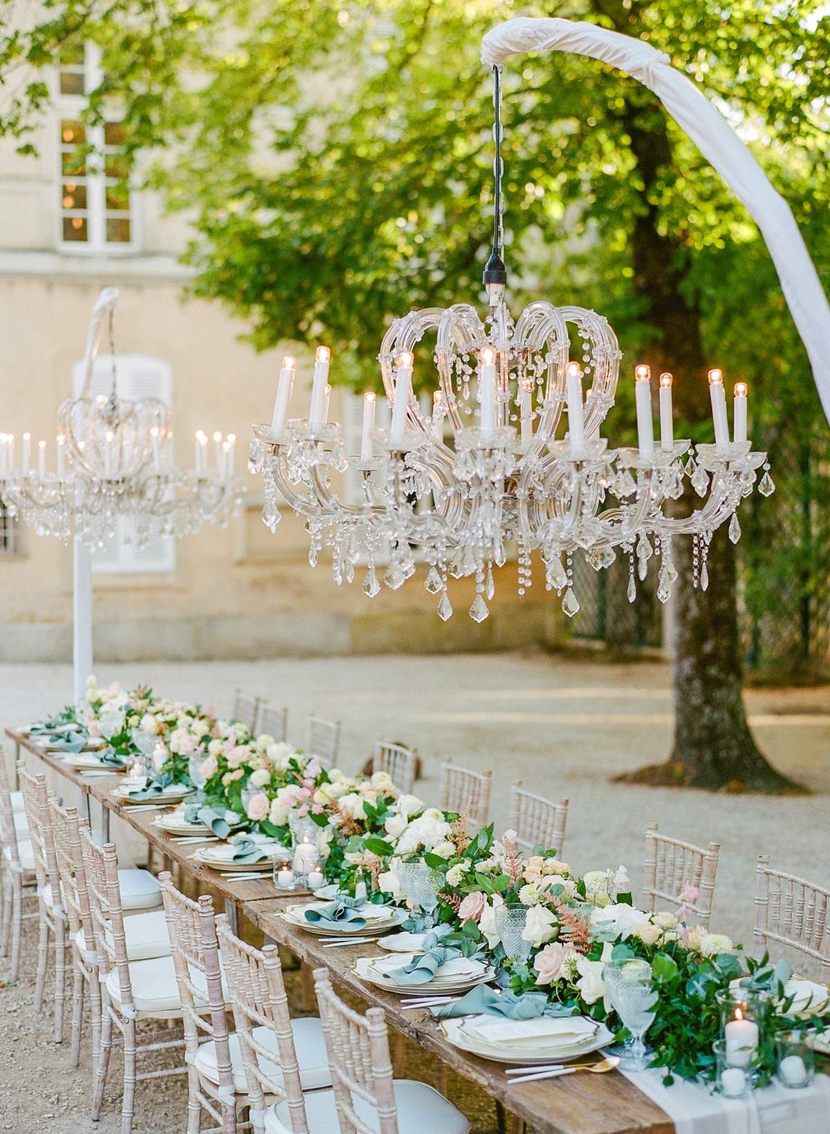 Chateau Martinay wedding table - Wedding Planner Provence